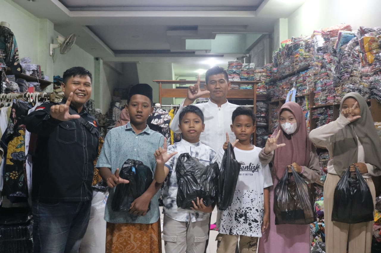 Lazismu Batang Ajak Shopping Anak Yatim Piatu, Ukir Senyum di Wajah Mereka