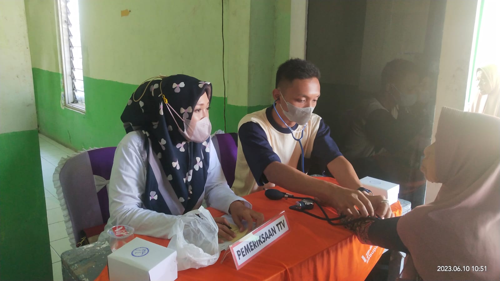Mudahkan Dhuafa Akses Layanan Kesehatan, Lazismu Brebes Rutin Adakan Pengobatan Gratis