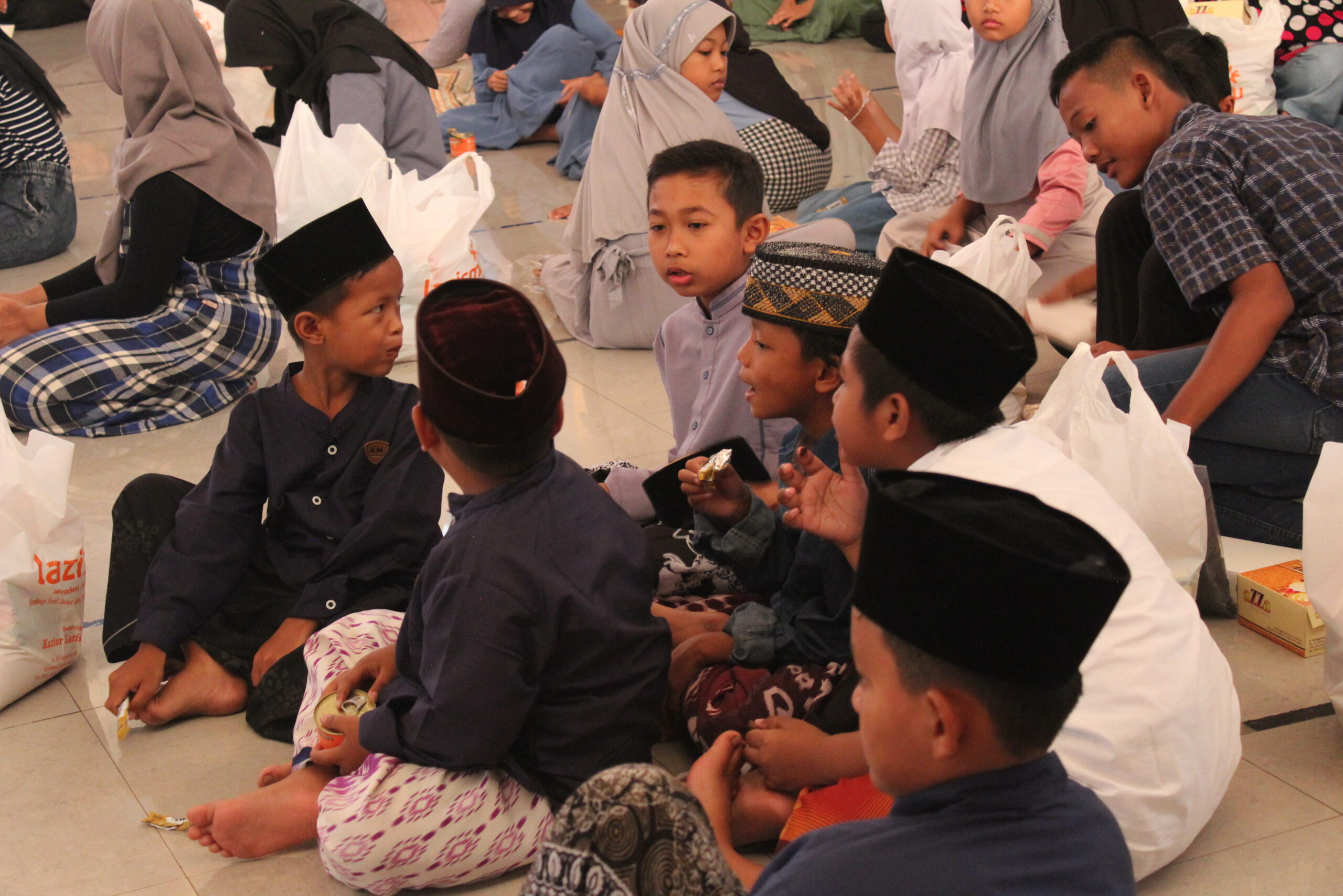 Meriahkan HUT Kemerdekaan RI ke 78 Tahun, Lazismu Pati Tebar Kebahagiaan bersama Anak Yatim