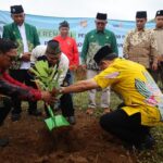 Simbolis penanaman 2000 pohon oleh PWM Jateng