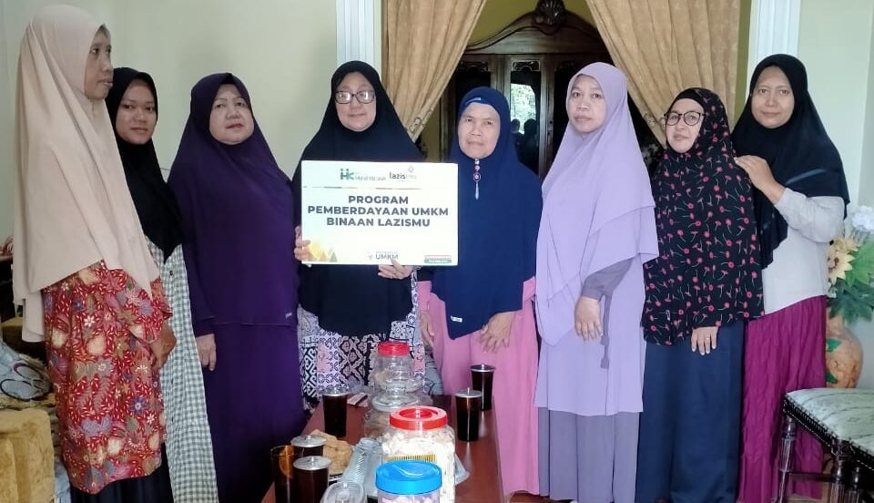 DUKUNG KEMAJUAN UMKM BINAAN PRA SEDAYU, LAZISMU SALURKAN DANA ZAKAT BPR SAYARIAH HIKMAH KHAZANAH