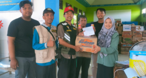 Majelis Dakwah Masyarakat (MDMC) Berkolaborasi dengan Lazismu Kota Semarang Salurkan Bantuan untuk Korban Banjir di Demak